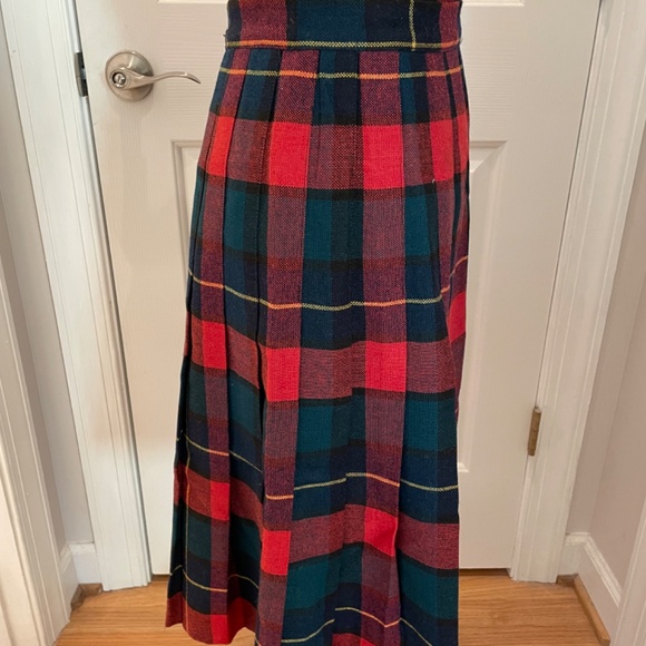 Vintage 1970’s Ann Steven’s NY Wrap Tartan Red Plaid Wool Skirt - Picture 2 of 9